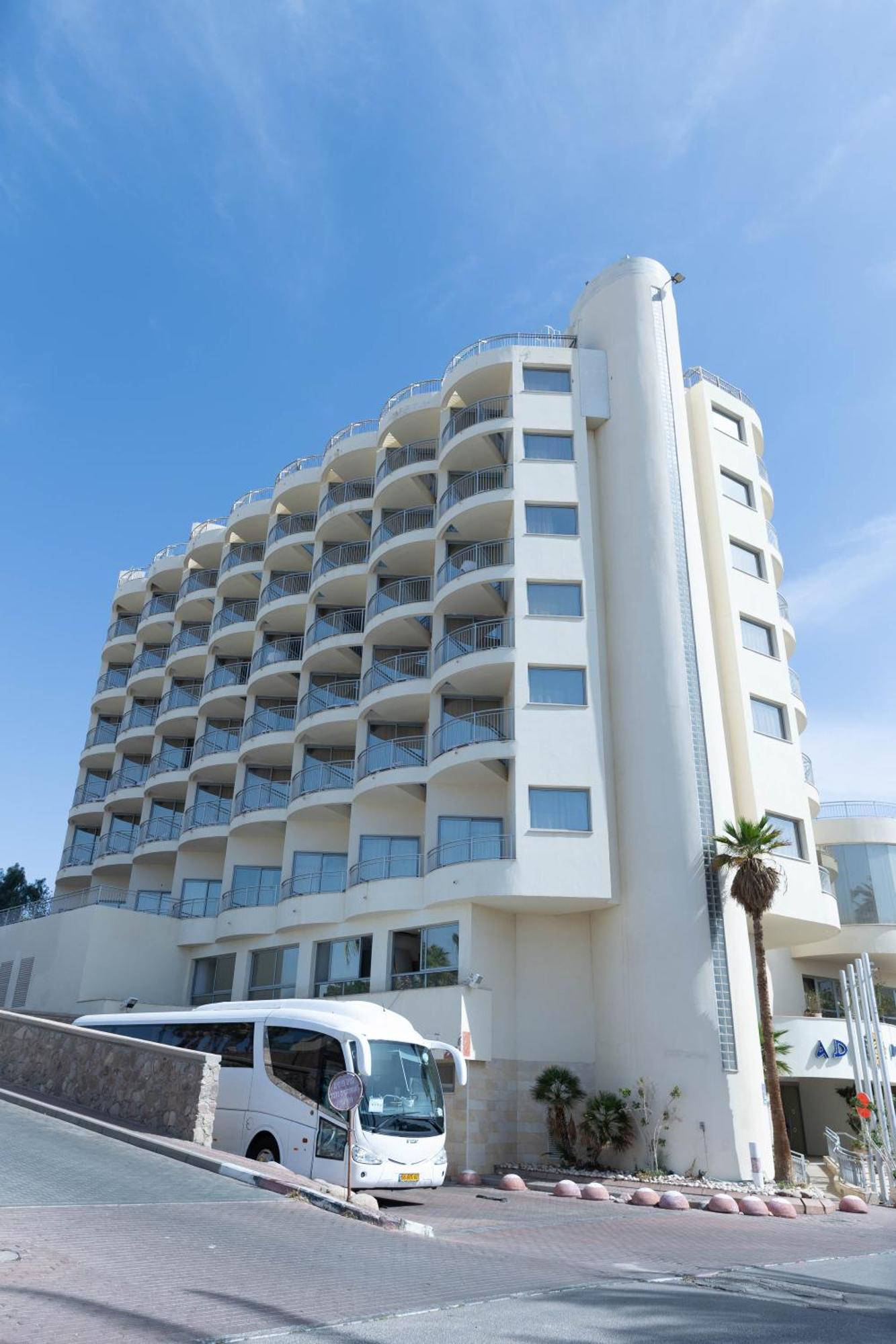 Adi Hotel Ейлат Екстериор снимка