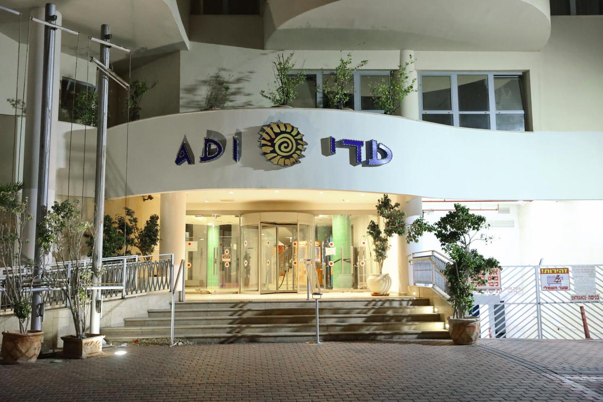 Adi Hotel Ейлат Екстериор снимка
